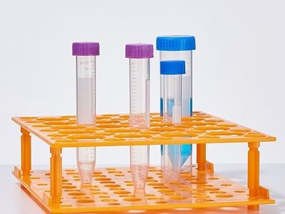 Az eldobható műanyag laboratóriumi fogyóeszköz meghatározása